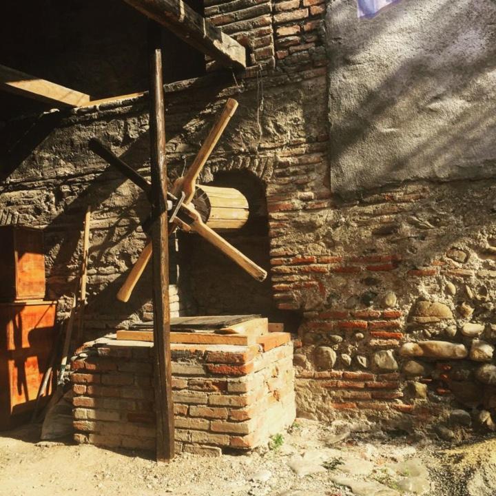 Dzveli Galavani -Old Wall テラヴィ エクステリア 写真