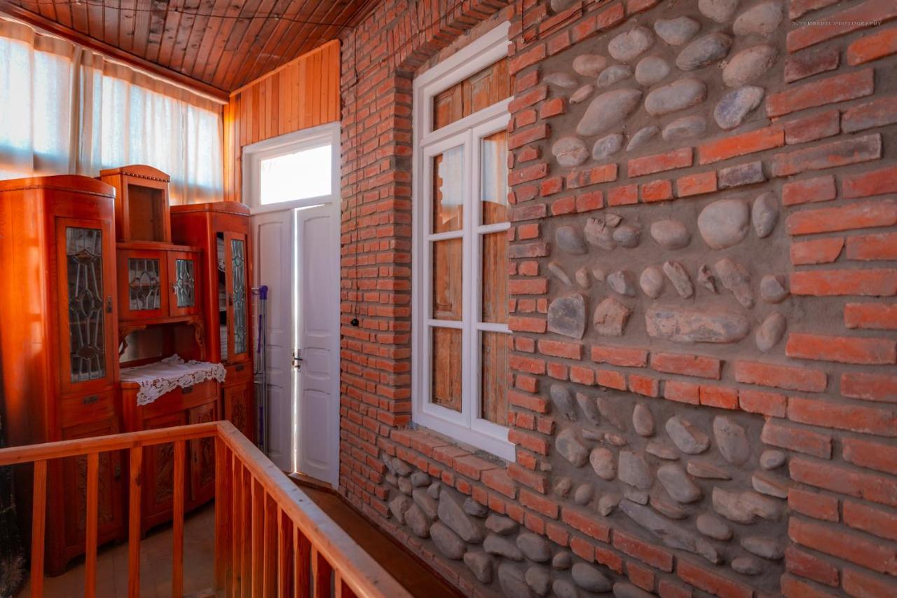 Dzveli Galavani -Old Wall テラヴィ エクステリア 写真